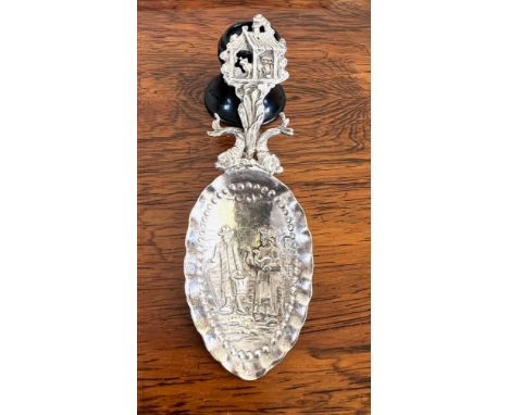 DUTCH SILVER CADDY SPOON, CIRCA 1900, WEIGHT APPROX 32.4g