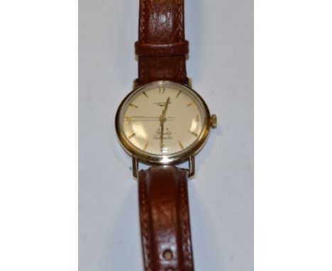 Longines - a vintage 1960s Flagship automatic 9ct gold cased wristwatch, textured silver dial, quartered Arabic numerals, arr