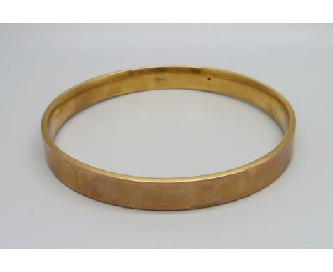A Victorian 9ct gold bangle, 26.5g, 84mm internal diameter 