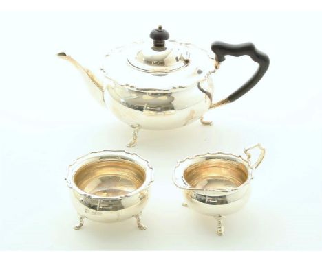 3-delig zilveren theeservies, gehalte 925/000, Sheffield, Engeland, meesterteken "DE/GE": Edwards & Co., jaarletter "r": 1909