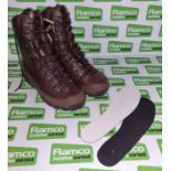 Defender Combat boots - Gore-tex - Cold wet weather - Brown - Male - size 9M