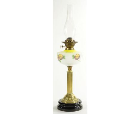 A VICTORIAN BRASS COLUMNAR OIL LAMP, WITH YELLOW GLASS FOUNT AND WHITE GLASS SHADE, 45CM H