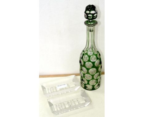 A VICTORIAN GREEN FLASHED GLASS DECANTER AND STOPPER, CUT WITH PRINTIES, 33CM H OVERALL AND A PAIR OF RIEDEL GLASS INGOT NOVE