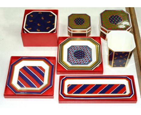 THREE MINTON BONE CHINA OCTAGONAL BOXES AND COVERS, THREE TRINKET DISHES AND A VASE, ALL DESIGNED BY JEAN MUIR, VASE 11CM H, 