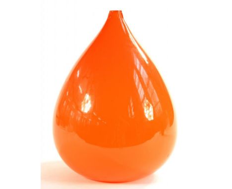 A 1960'S TANGERINE CASED GLASS HANGING LIGHT SHADE, 30CM H 