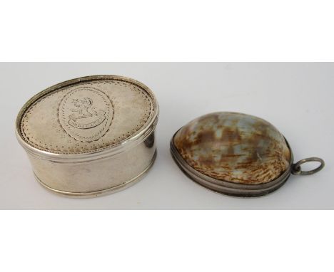 A silver snuff box by Hester Bateman, London circa 1780, of oval form, the hinged cover bearing a crest, with a small shell a