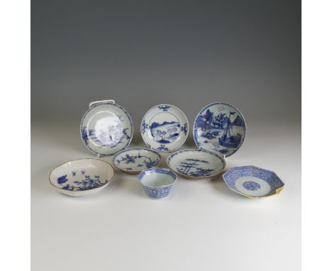 A quantity of 19thC and later Chinese blue and white porcelain Teawares, to comprise a Saucer with incised Cafe-au-Lait verso