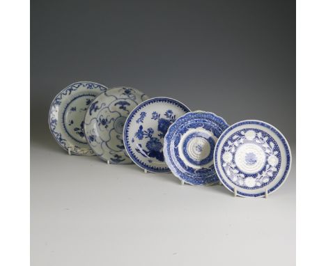 An 18thC Chinese porcelain blue and white Saucer, finely decorated in foliage, D 13.8cm, together with a Chinese porcelain Pl