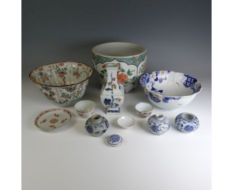 A quantity of 18thC and later Chinese porcelain, to comprise a Tea bowl and Saucer, D 11.5cm, decorated in iron red and gilt 