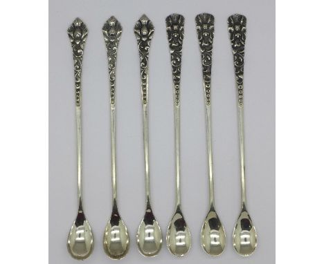 Six .800 silver spoons, 121.2g, (3+3)