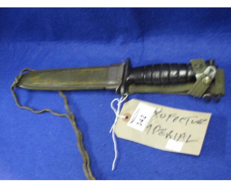 US M4 bayonet for M1 carbine together with scabbard, marked US M8/A1.