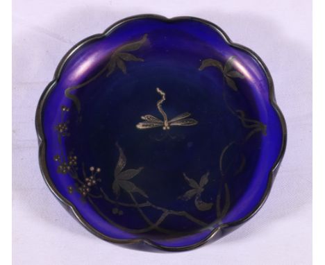 French Art Glass dish of circular form decorated with dragonfly and floral spray, 15cm diameter.
