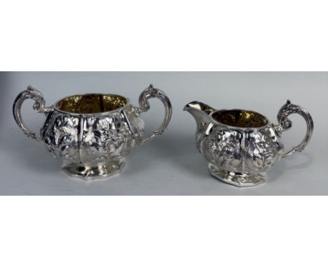 A SILVER SUGAR BOWL AND CREAM PAILWeight: 789gms