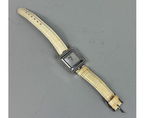 A LADIES ROTATING CHOPARD WRISTWATCH 