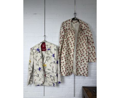 A VINTAGE LADIES PANTALON CHAMELEON TWO PIECE FLORAL SUIT JACKET AND TOP ALONG WITH A FLORAL JACKETPantalon jacket size 36.Pr