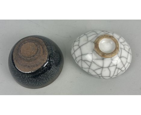 TWO CHINESE CERAMIC BOWLSTallest H 5.5 cm