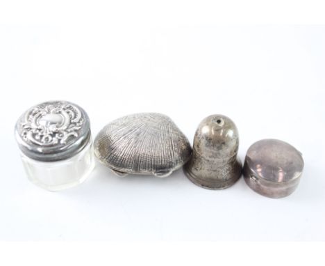 FOUR .800 AND .925 STERLING SILVER PILL/TRINKET BOXESWeight: 52gms