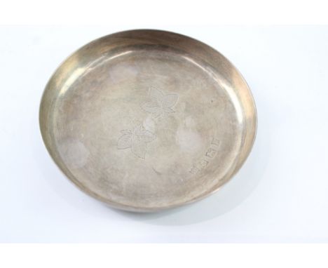 A .925 STERLING SILVER LEAF DETAILED PIN/ TRINKET DISHWeight: 73gms