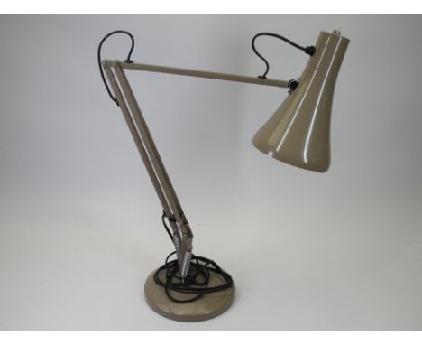 ANGLEPOISE LIGHTING LIMITED TRADITIONAL TABLE LAMP on a circular base