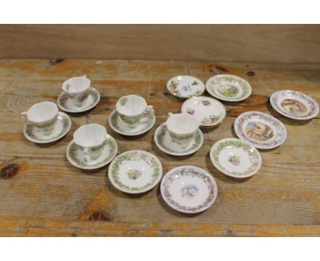 A QUANTITY OF CERAMIC MINIATURES TO INC BRAMBLY HEDGE EXAMPLES