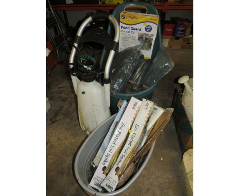A PLASTIC GARDEN CADDY AND CONTENTS, A SPRAYER, SOILS SPIKES ETC