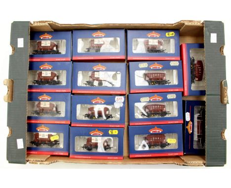 Bachmann: A collection of fourteen boxed Bachmann wagons, OO gauge, comprising, 38-260A, 38-261A and 37-537A. (one box)