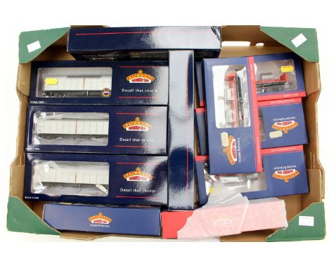 Bachmann: A collection of eleven Bachmann wagons, OO gauge, comprising, 37-601A, 38-352. (one box)