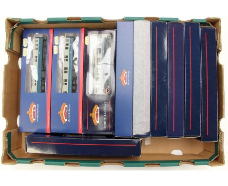 Bachmann: A collection of ten Bachmann coaches, OO gauge, comprising, 39-501, 39-340, 39-175B, 39-360 and others. (one box)