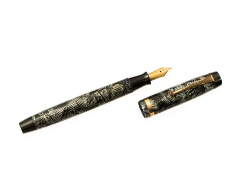 Parker Victory fountain pen, silver pearl and black, wide gold band