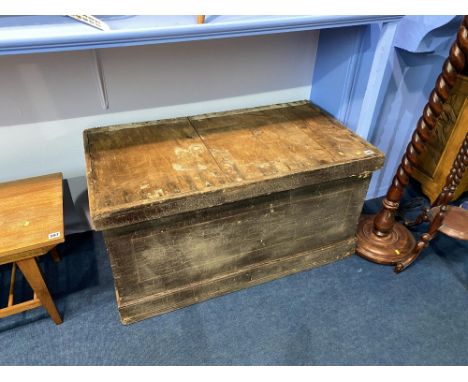 A 19th Century pine trunk, H 52cm, L 99cm, D 54cm