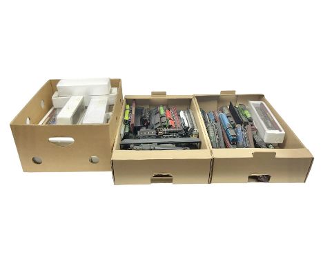 Collection of static model trains, including Corgi and Atlas examples, some in original packaging