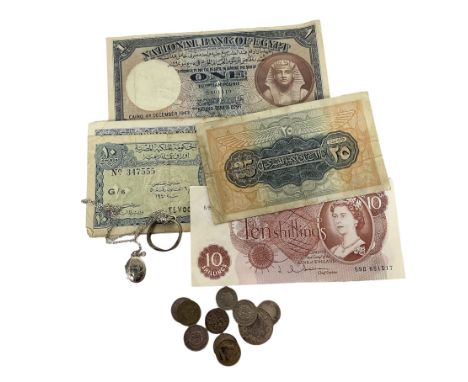 Silver locket and ring, coins and banknotes 