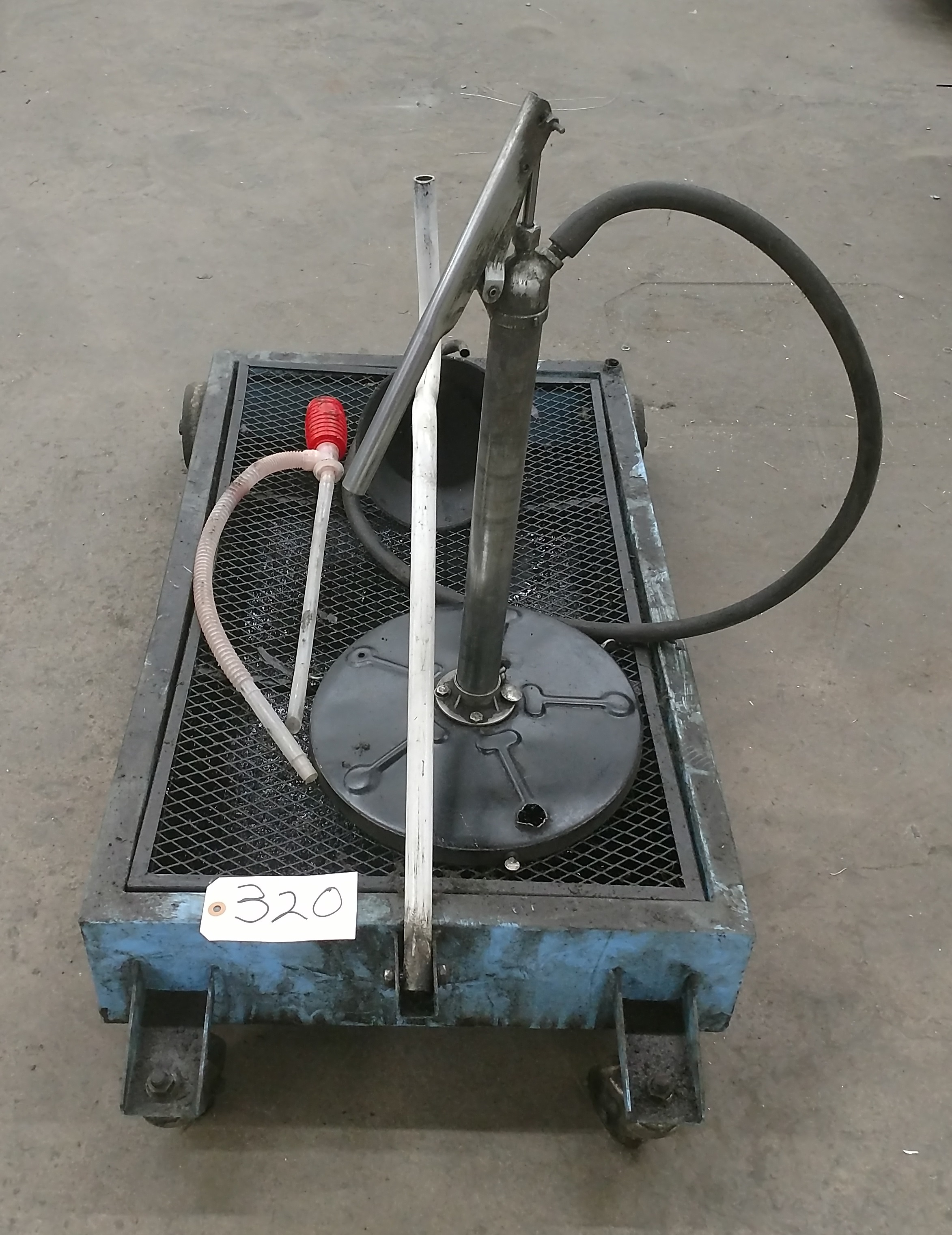 5 Gallon Bucket of Oil and Grease Pump With Catch Tank