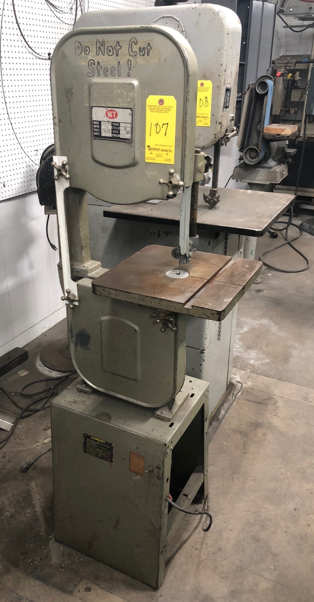 WT 14 Inch Vertical Band Saw, Loading Fee $50.000