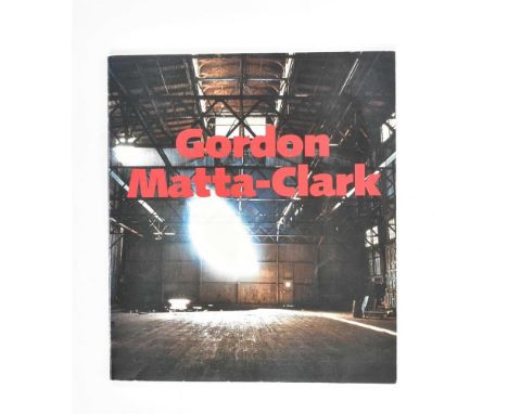Chicago, Museum of Contemporary Art, 1985. Softcover, 30.5 x 26.5 cm, 152 pp., colour and b/w ills. First edition of 5000 cop