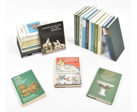 (1) Song Ceramics. With an illustrated catalogue of the exhibition organized by the Southeast Asian Ceramic Society (...). 19
