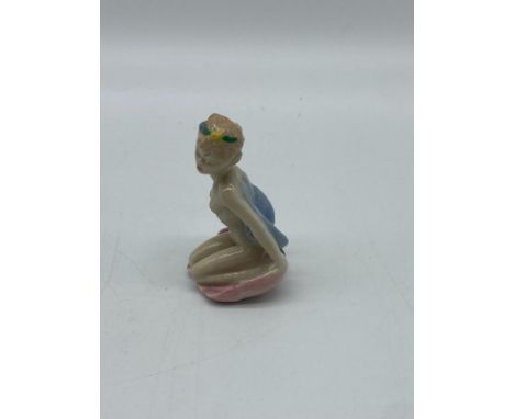 Rare vintage Irish Wade Pex Nylon Fairy figurine&nbsp;
there is a tiny mark on the back of the figures head shown in photo
&n