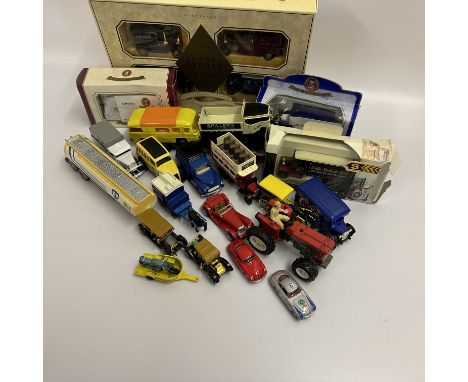 A mixed lot of model cars