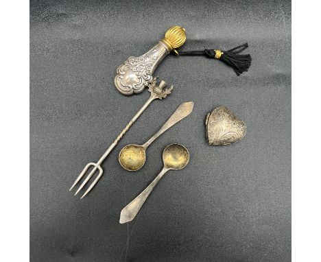 A mixed lot of silver, trinket box, mustard spoon, scent bottle and a pickle fork, 52 grams in weight approx