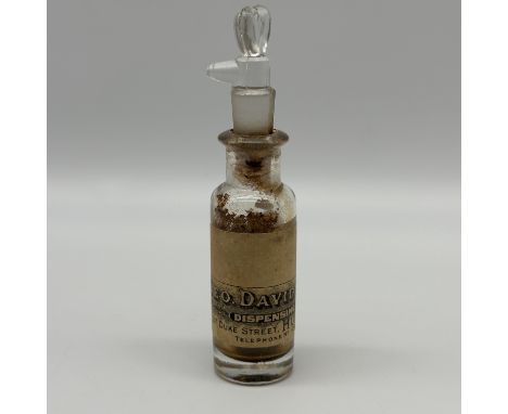 A vintage chemistry "Geo. Davidson dispensing chemist" Huntly bottle, approx 10cm high
