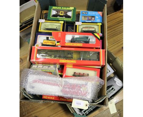 A quantity of OO gauge railway by various makes. Including 6x locomotives, 3 examples as unmade kits; a DJH Models NER Class 
