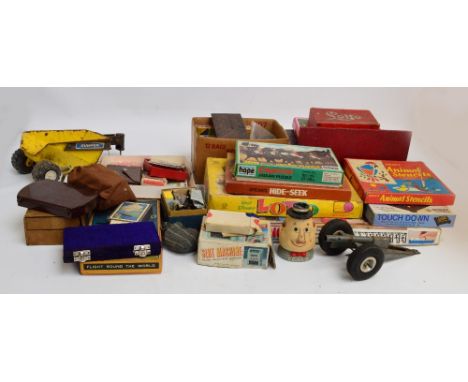 A quantity of boxed games and toys including jigsaw puzzles, Lotto, playing cards, etc.