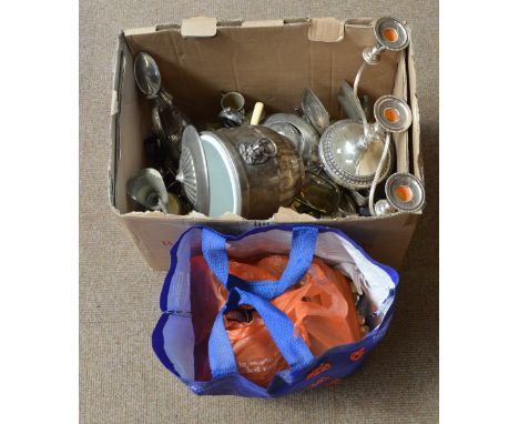 A quantity of electroplated items including a tea service, teapots, ewer, claret jug, egg cups, various loose flatware and cu