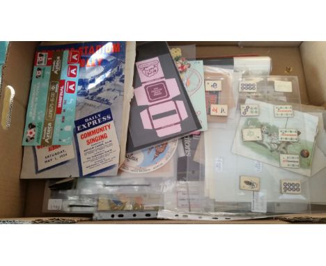 EPHEMERA, selection, inc. showcards (4+1), Players Country Life, Parkinson Essence of Lemon (2), Saxbys Puff Pastry, Robinson