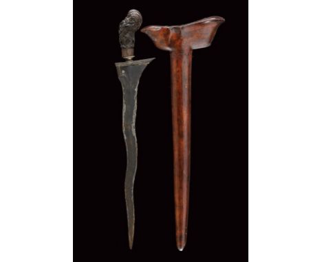 dating: 18th/19th Century provenance: Giava, 18th Century, undulated, double-edged blade made of pamor, base with fuller and 