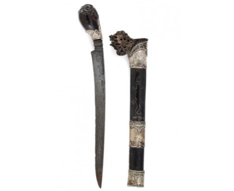 dating: 19th Century provenance: Sumatra, Slightly curved, single-edged blade made of fine pamor. Short and stubby hilt made 