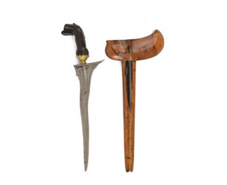 dating: 18th - 20th Century provenance: Giava, Antique blade with Dapur Jangung and three Luk. Mendak in brass. Brown, wooden
