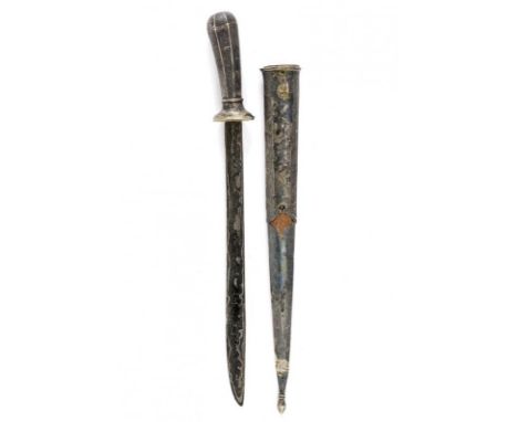 dating: 19th Century provenance: Sumatra, Pamor, single-and-false-edged blade. Grip covered with silver foil, faceted and eng