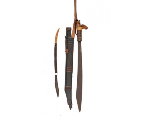 dating: End of 19th beginning of 20th Century provenance: Kalimantan, Single-edged blade of typical shape. Richly carved, dee