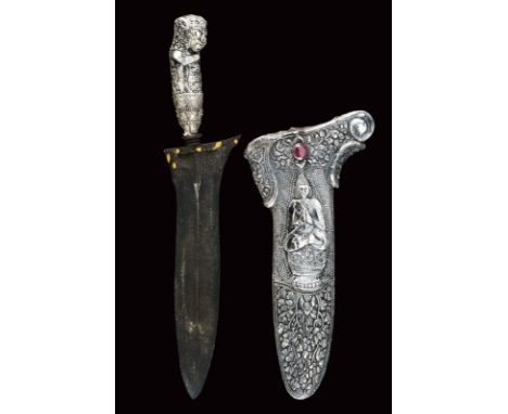 dating: 20th Century provenance: Giava, Heavy and wide, double-edged blade with double fuller and partially-gilded decoration